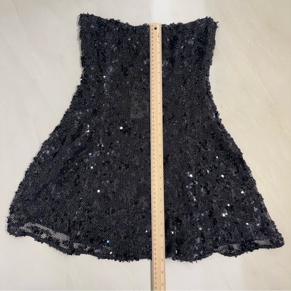 Everleigh Strapless Black Sequin Mini Dress • Size M • Sold Out - Picture 2 of 9